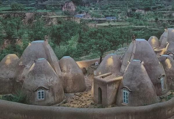 文旅热：“宝藏小城”缘何不断扩容？