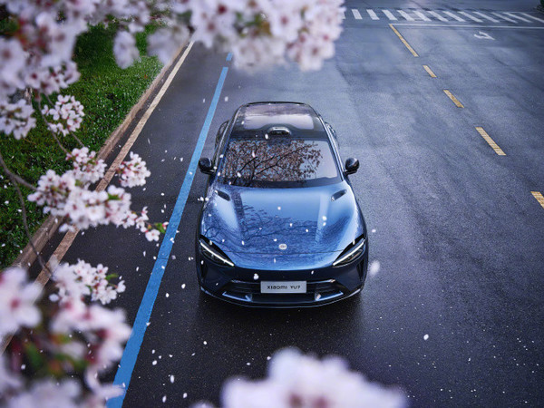 雷军回应小米YU7销量超越Model Y：产品力我特别有信心
