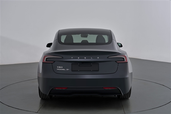 特斯拉Model 3 实车亮相：续航全系最长 有望9月上市