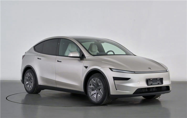 六座版Model Y L预估售价40万元、三季度上市 特斯拉欲保“纯电动王”头衔
