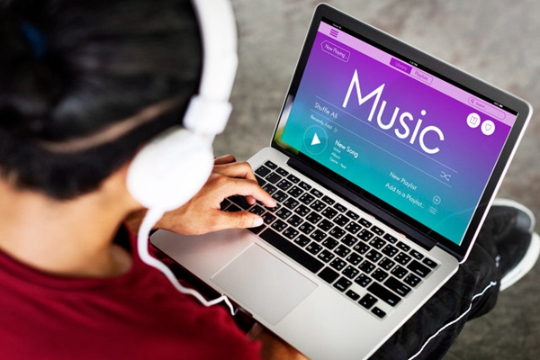 除了版权授权费，抖音、快手们还需要给音乐人分钱吗？