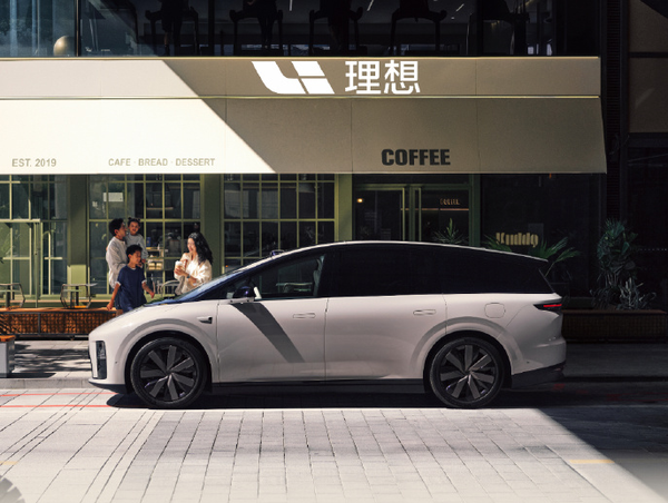 李想称理想i8从预判到实现花了十年：7月29日正式发布