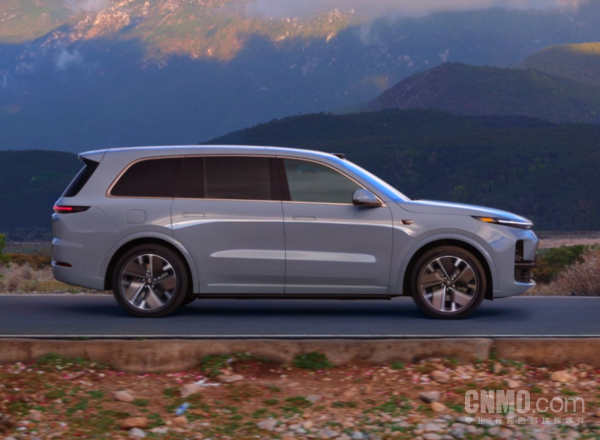 新款理想L9伪装车曝光 支持后轮转向 400km纯电续航