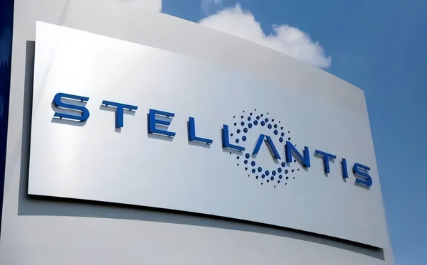 前CEO警告：Stellantis面临分裂风险 菲亚特和Jeep成关键